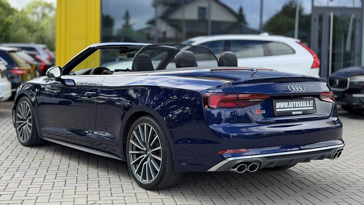 Audi S5 | 12