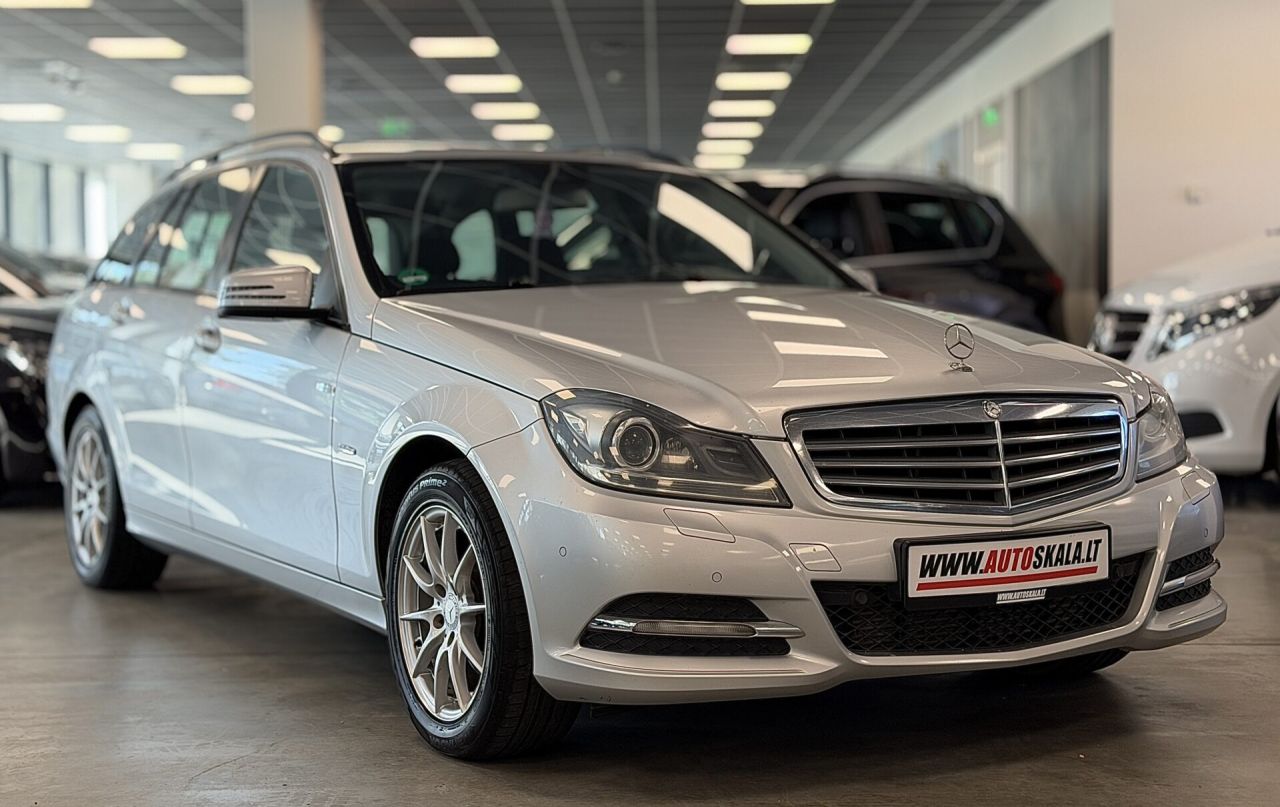 Mercedes-Benz C200 | 21