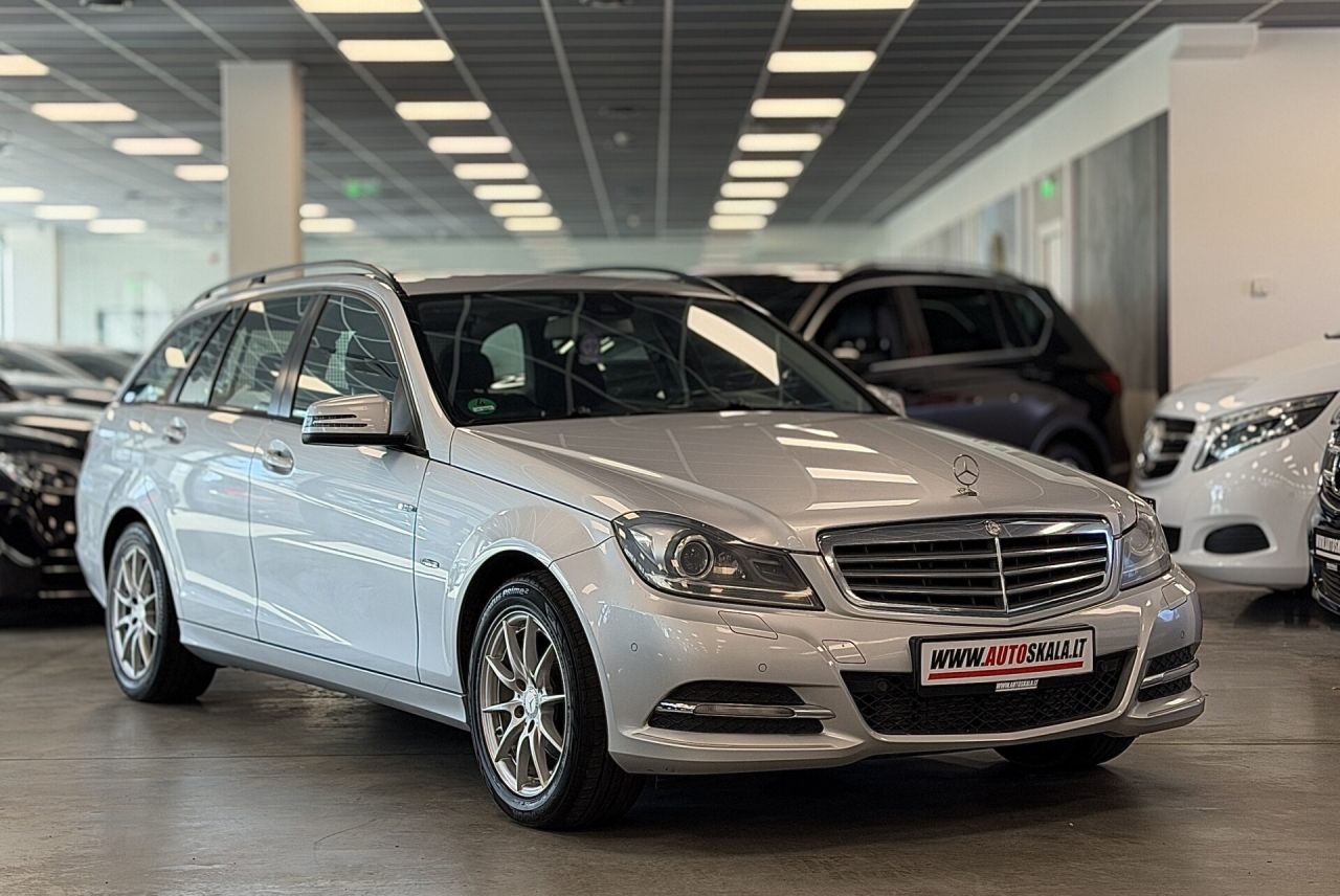 Mercedes-Benz C200 | 14