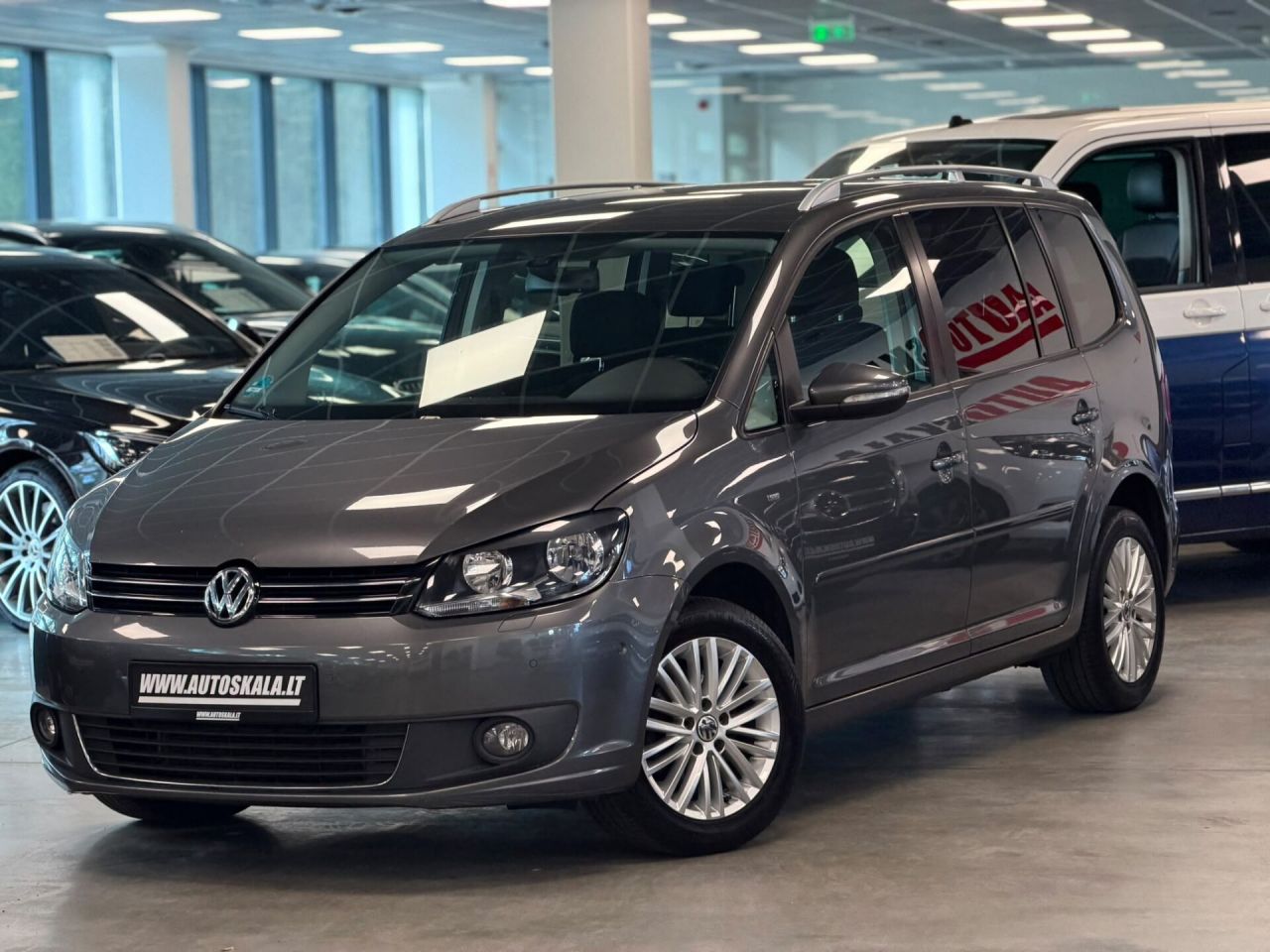 Volkswagen Touran | 12
