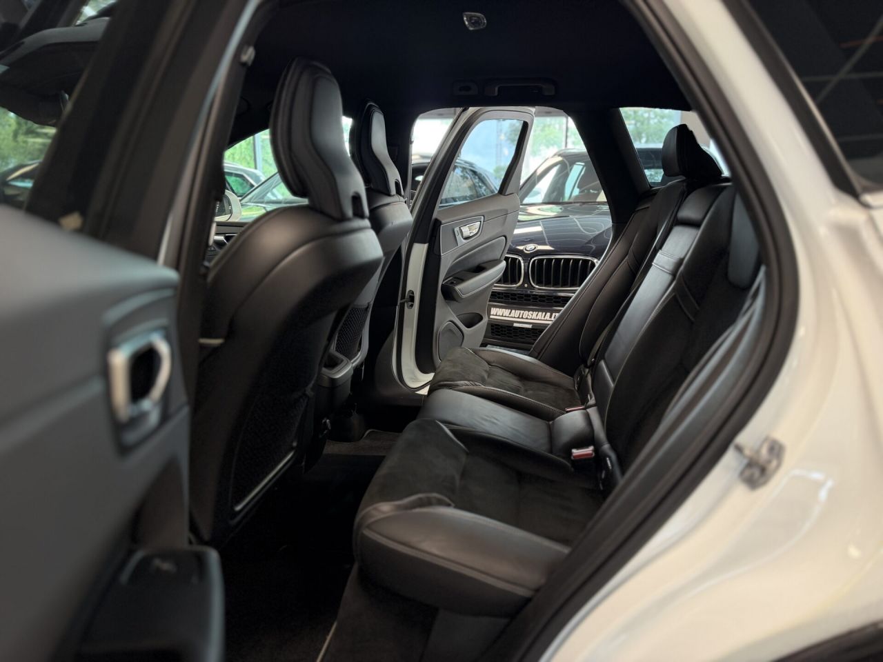 Volvo XC60 | 21