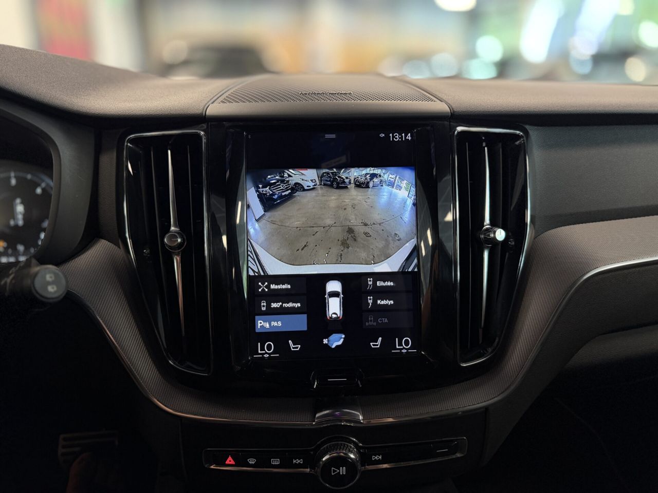 Volvo XC60 | 16