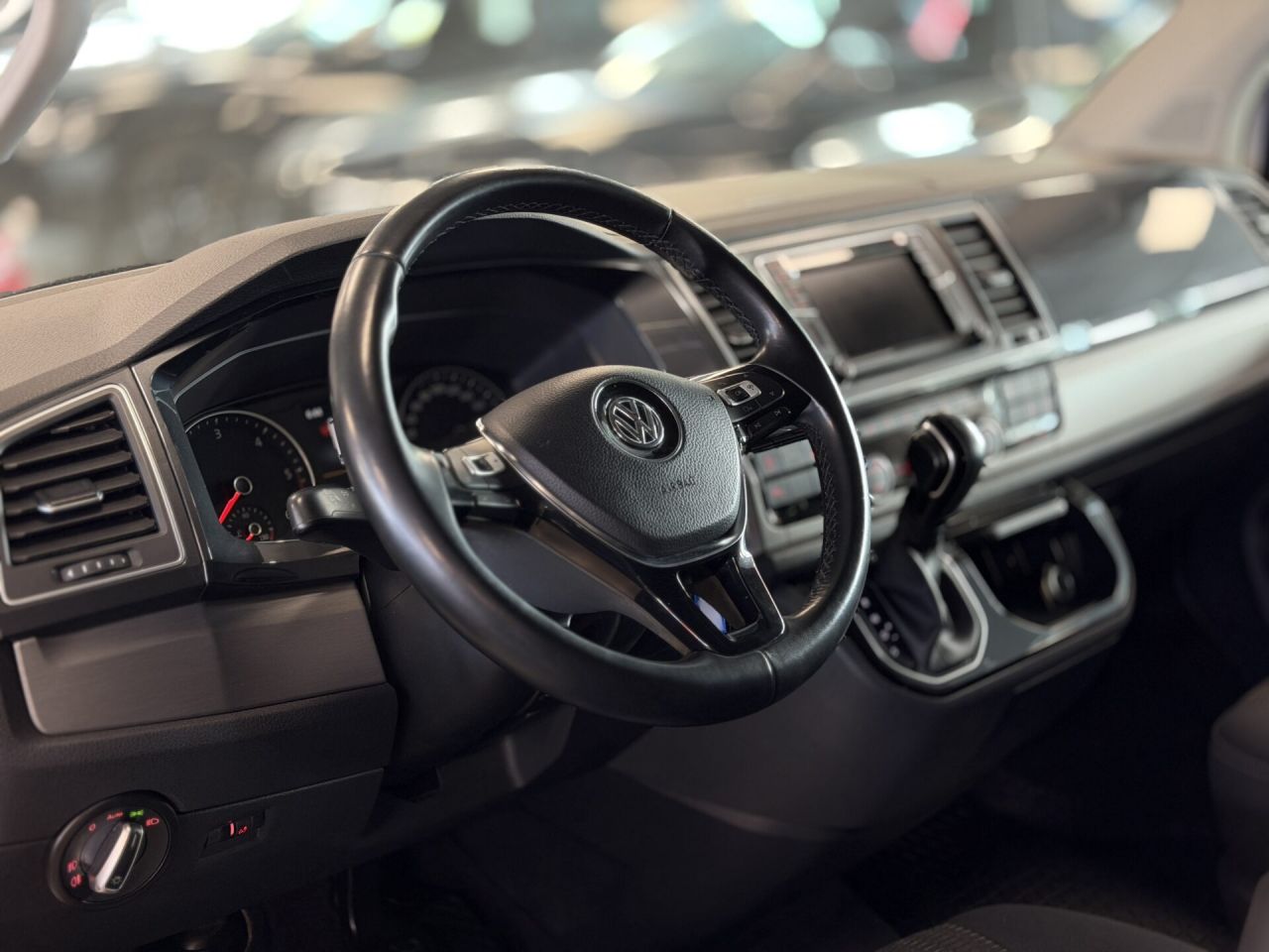 Volkswagen Multivan | 8
