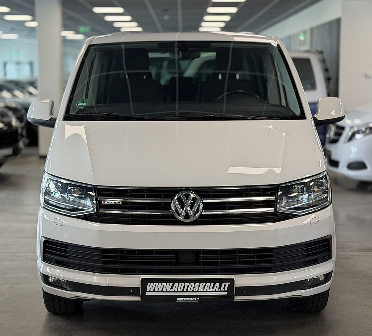 Volkswagen Multivan | 1