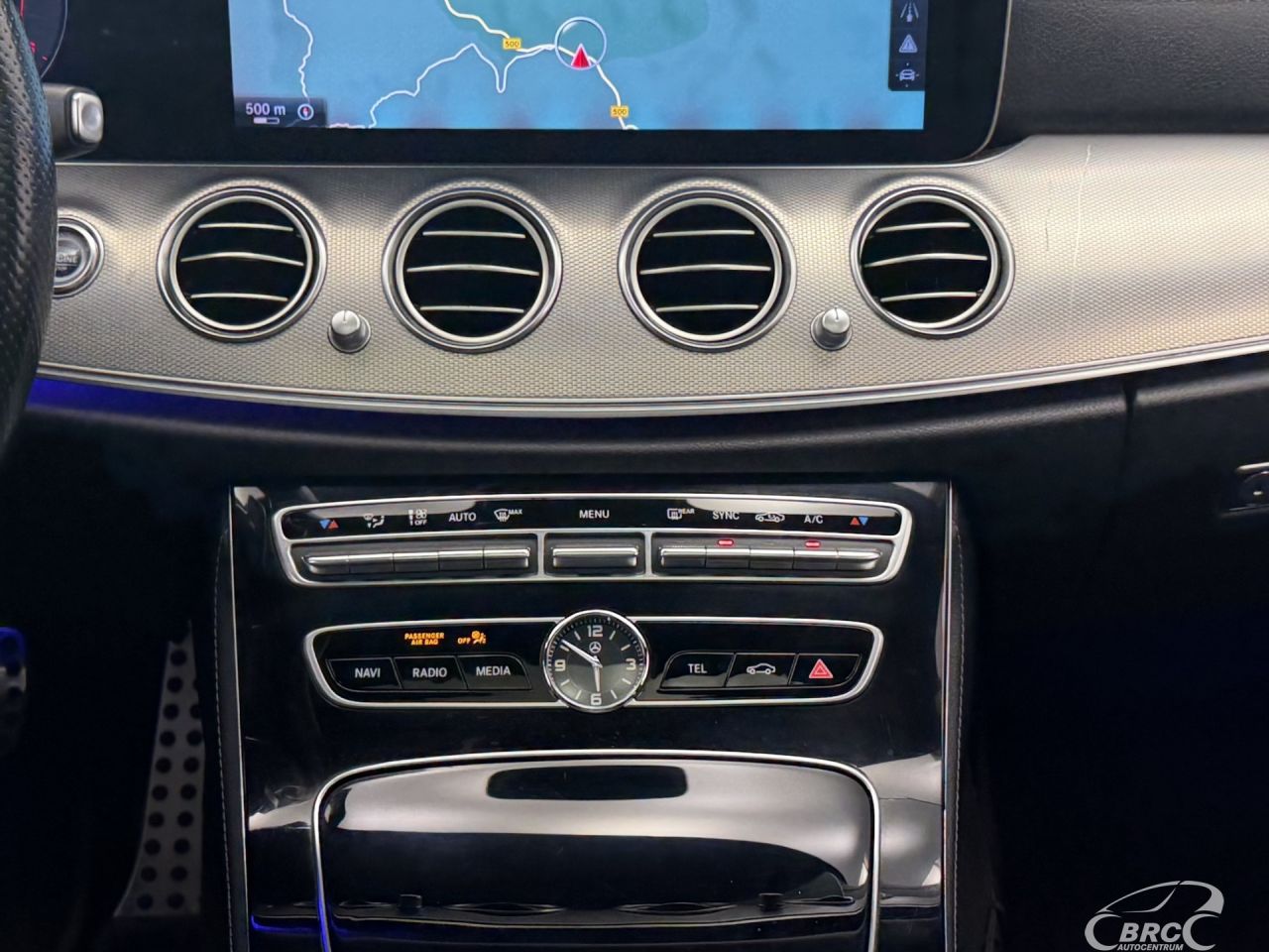 Mercedes-Benz E220 | 16