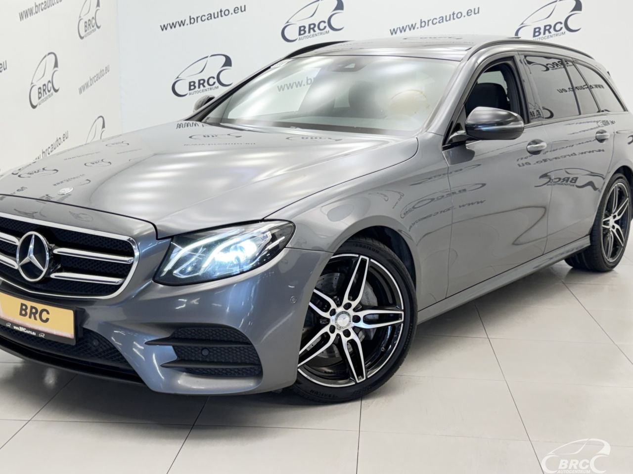Mercedes-Benz E220 | 49
