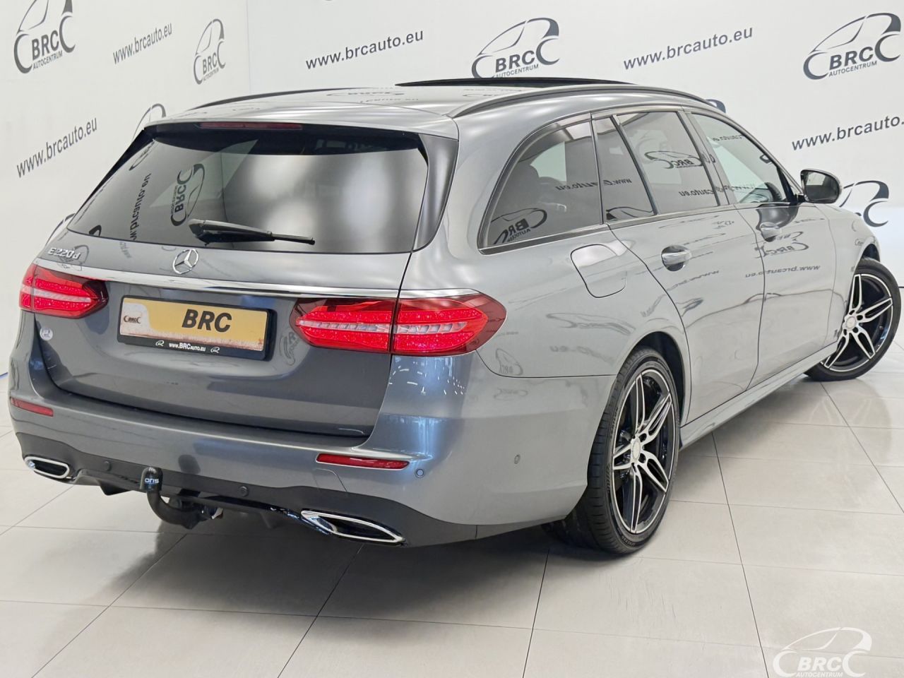 Mercedes-Benz E220 | 50