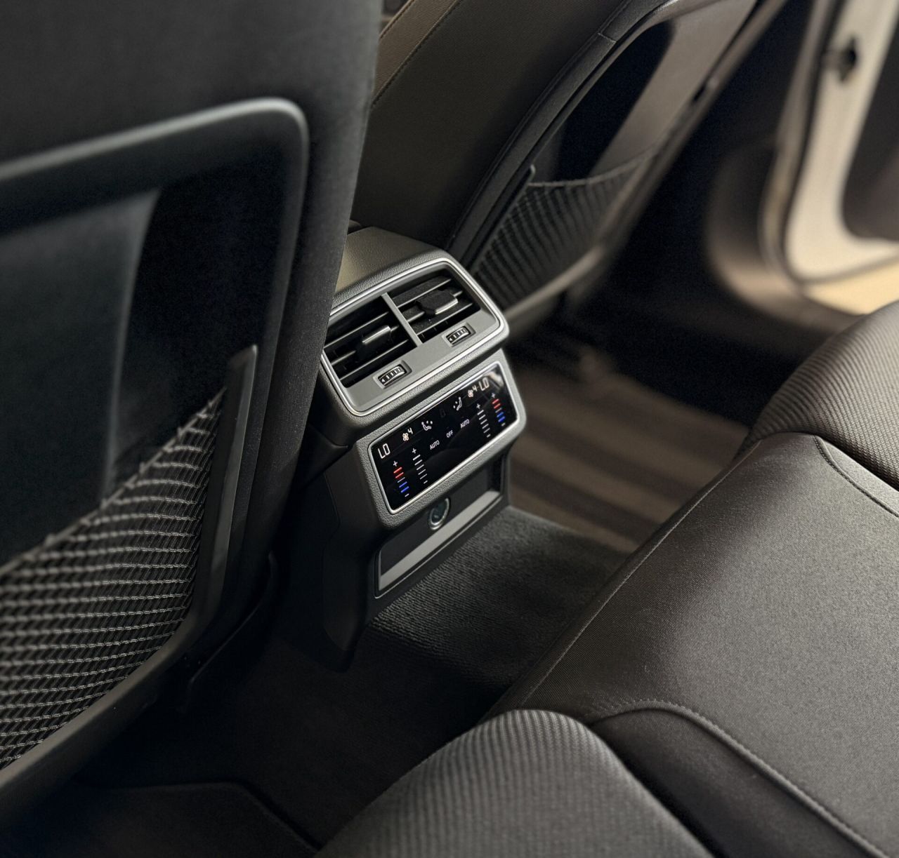 Audi A6 | 14
