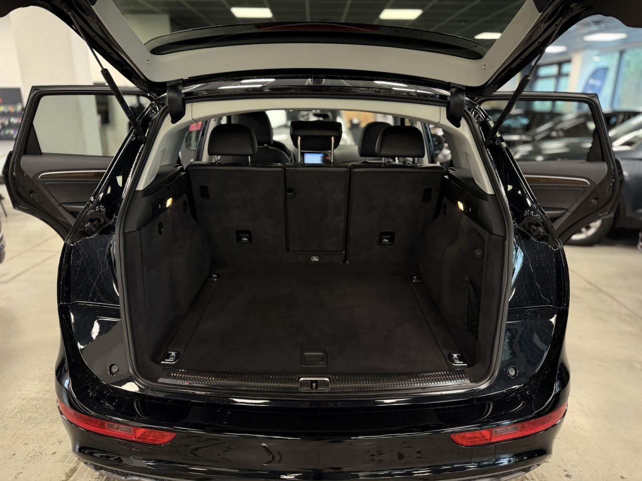 Audi Q5 | 22