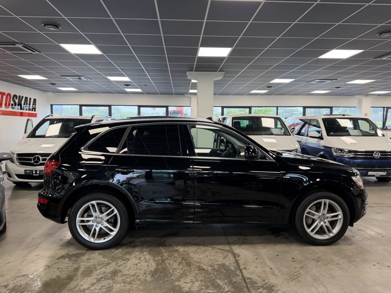 Audi Q5 | 32