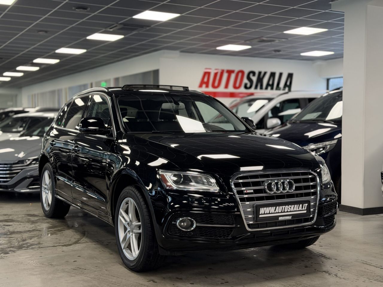 Audi Q5 | 10