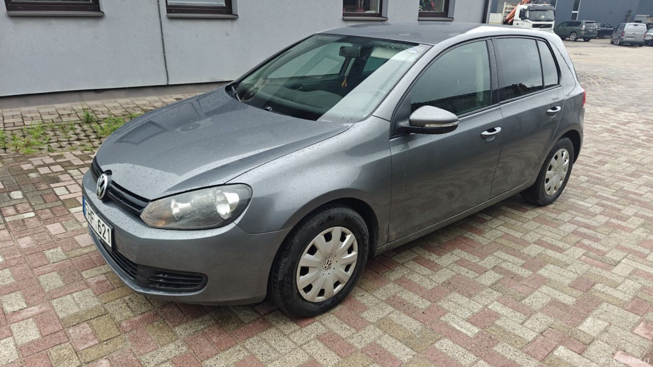 Volkswagen Golf | 1