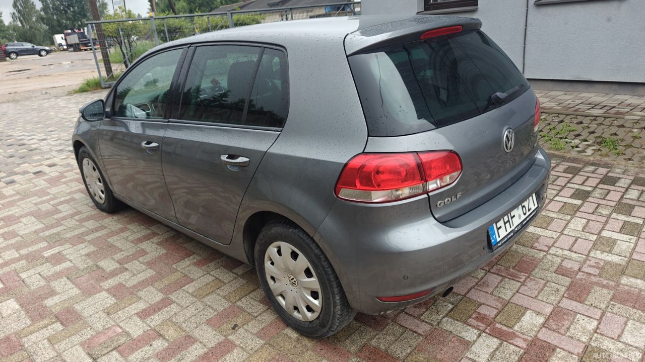 Volkswagen Golf | 4