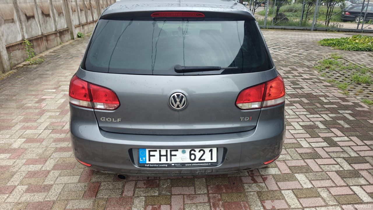 Volkswagen Golf | 5