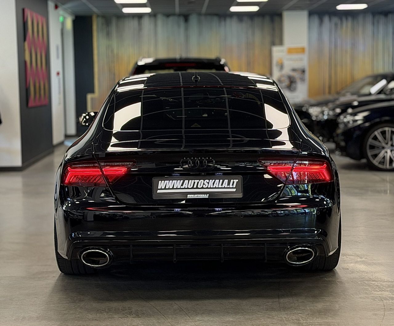 Audi A7 | 4