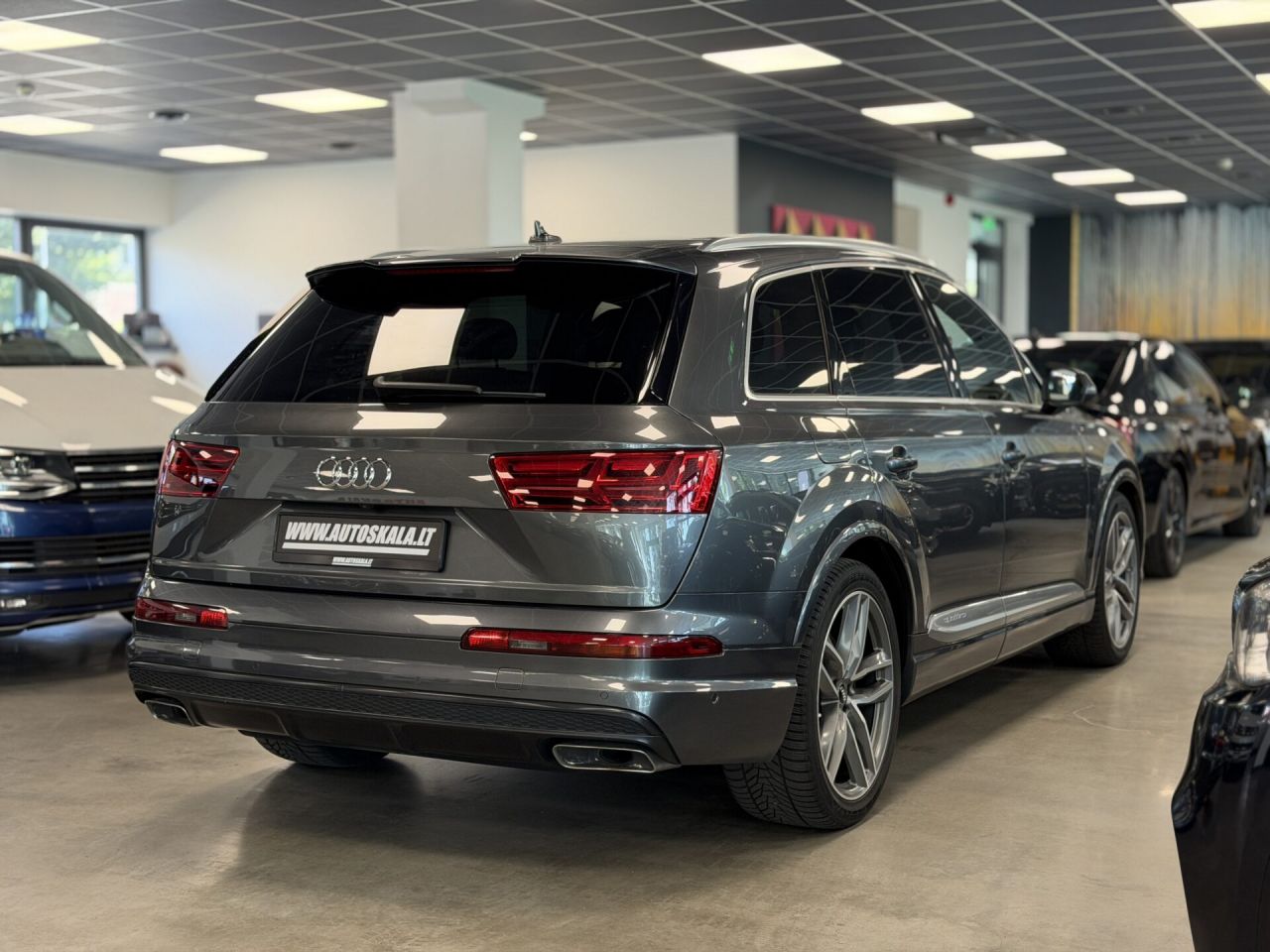 Audi Q7 | 15