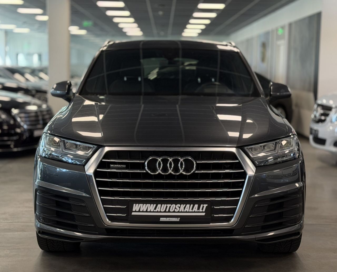 Audi Q7 | 1