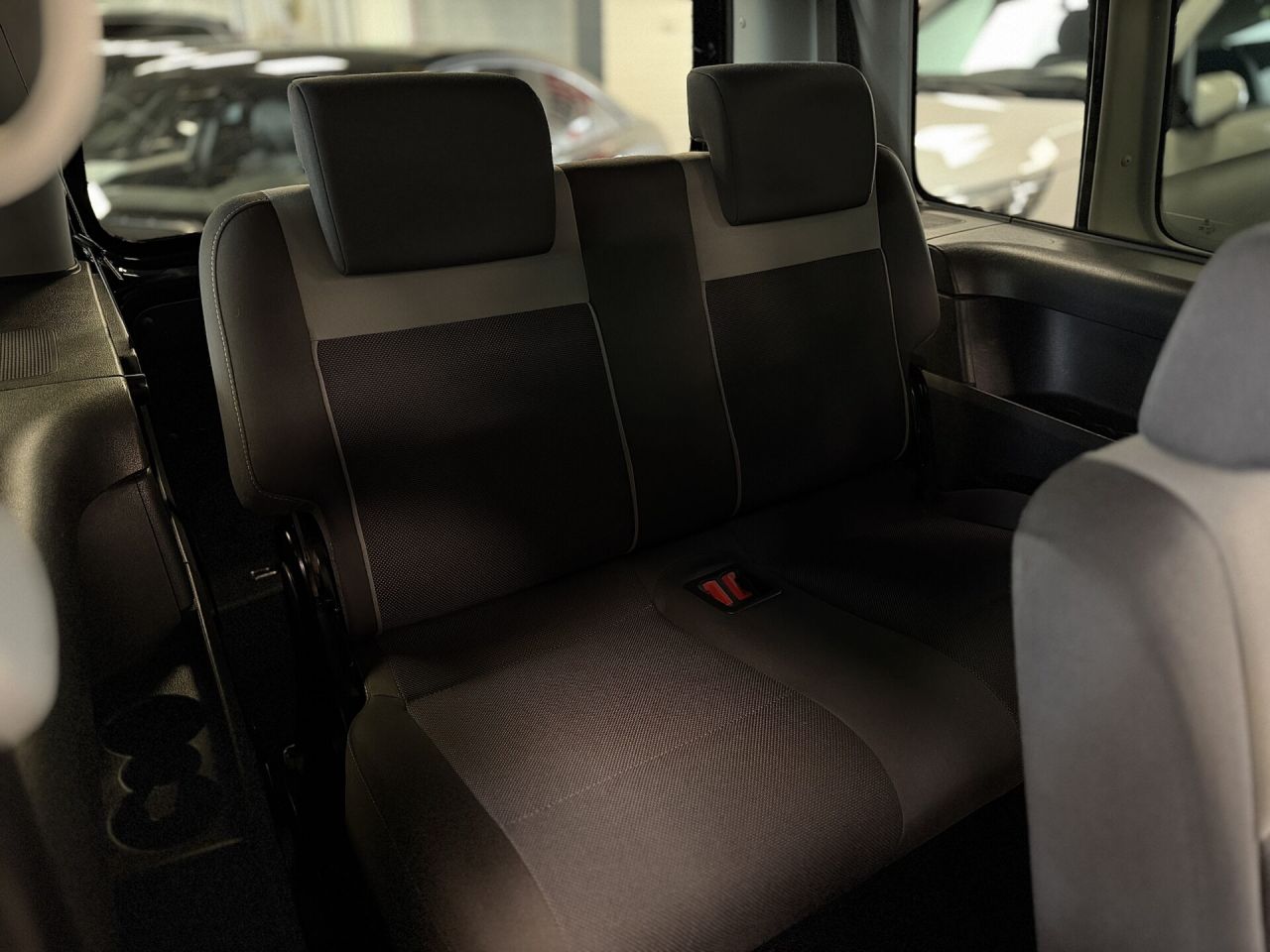 Volkswagen Caddy | 9