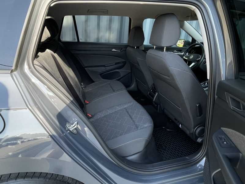Volkswagen Golf | 3
