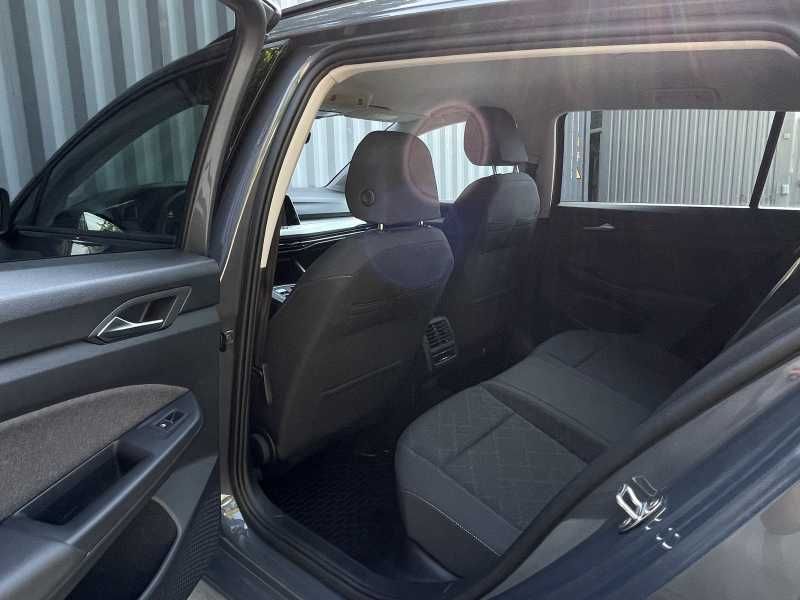 Volkswagen Golf | 4