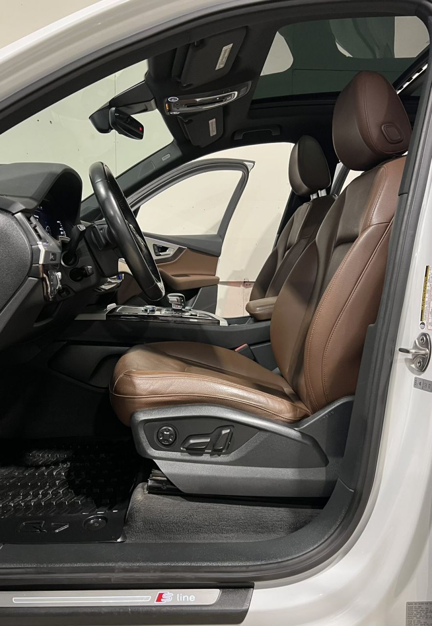 Audi Q7 | 4