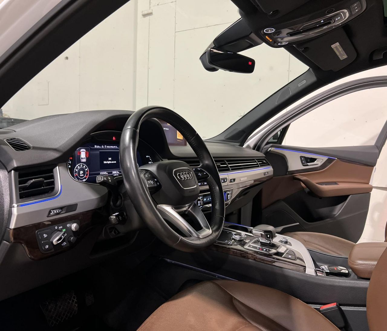 Audi Q7 | 5