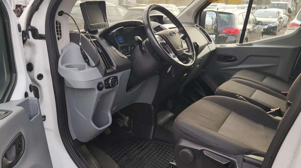 Ford Transit | 10