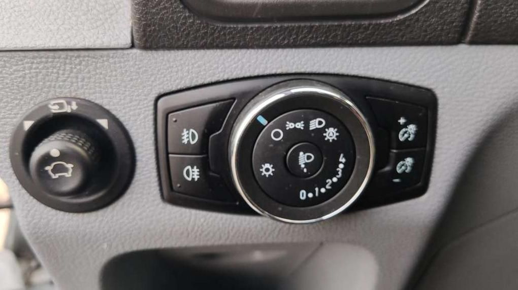 Ford Transit | 12