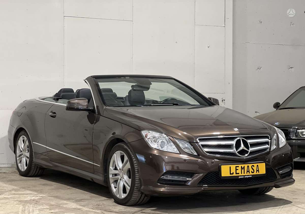 Mercedes-Benz E220 | 1