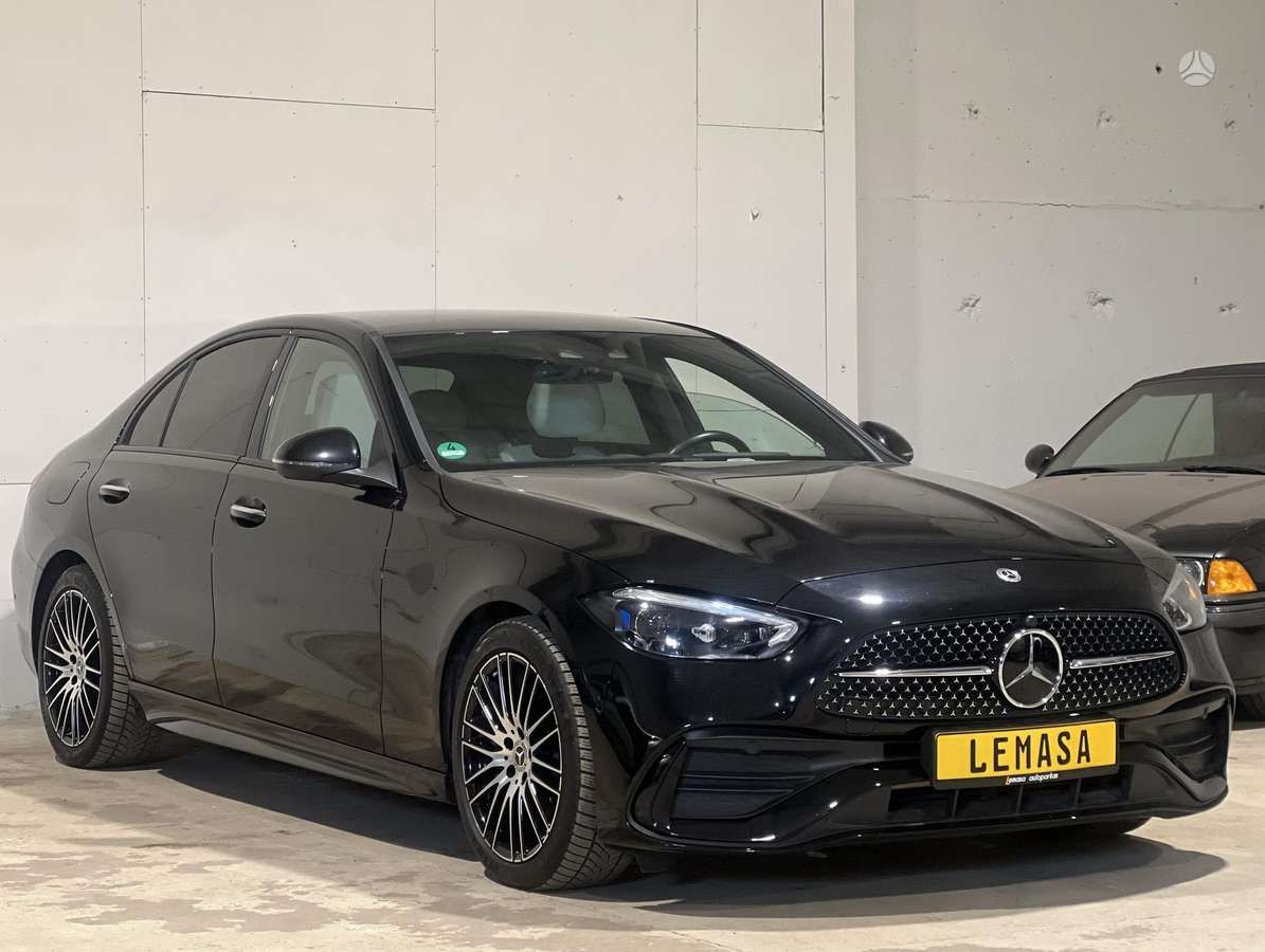 Mercedes-Benz C300 | 1