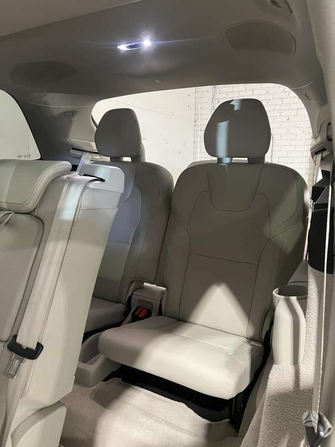 Volvo XC90 | 5