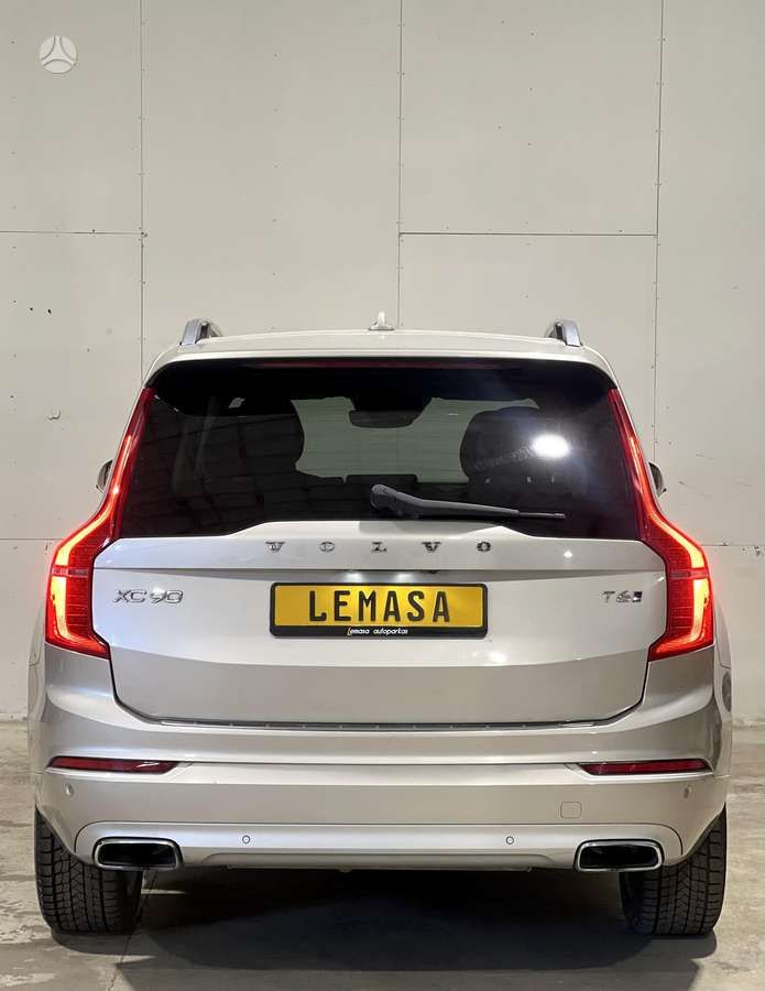 Volvo XC90 | 3