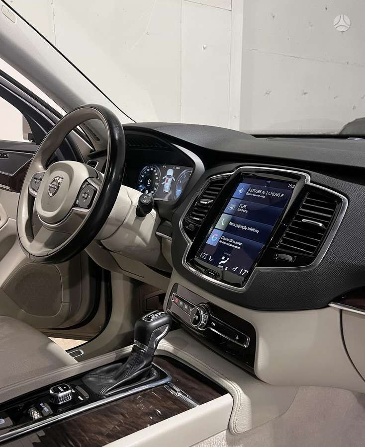 Volvo XC90 | 6