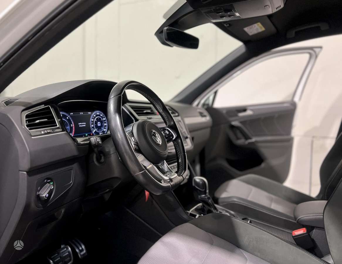 Volkswagen Tiguan | 4
