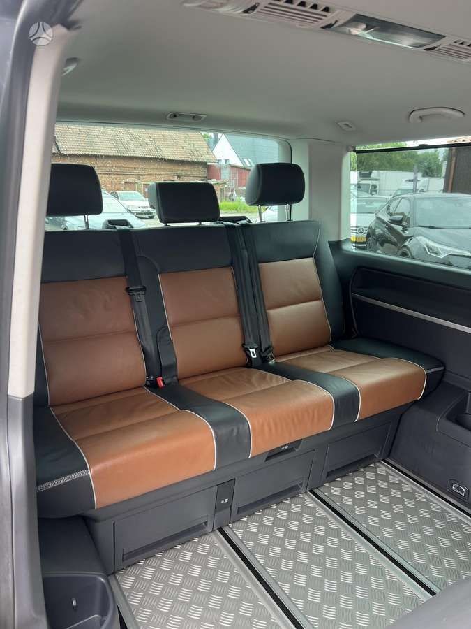 Volkswagen Multivan | 5