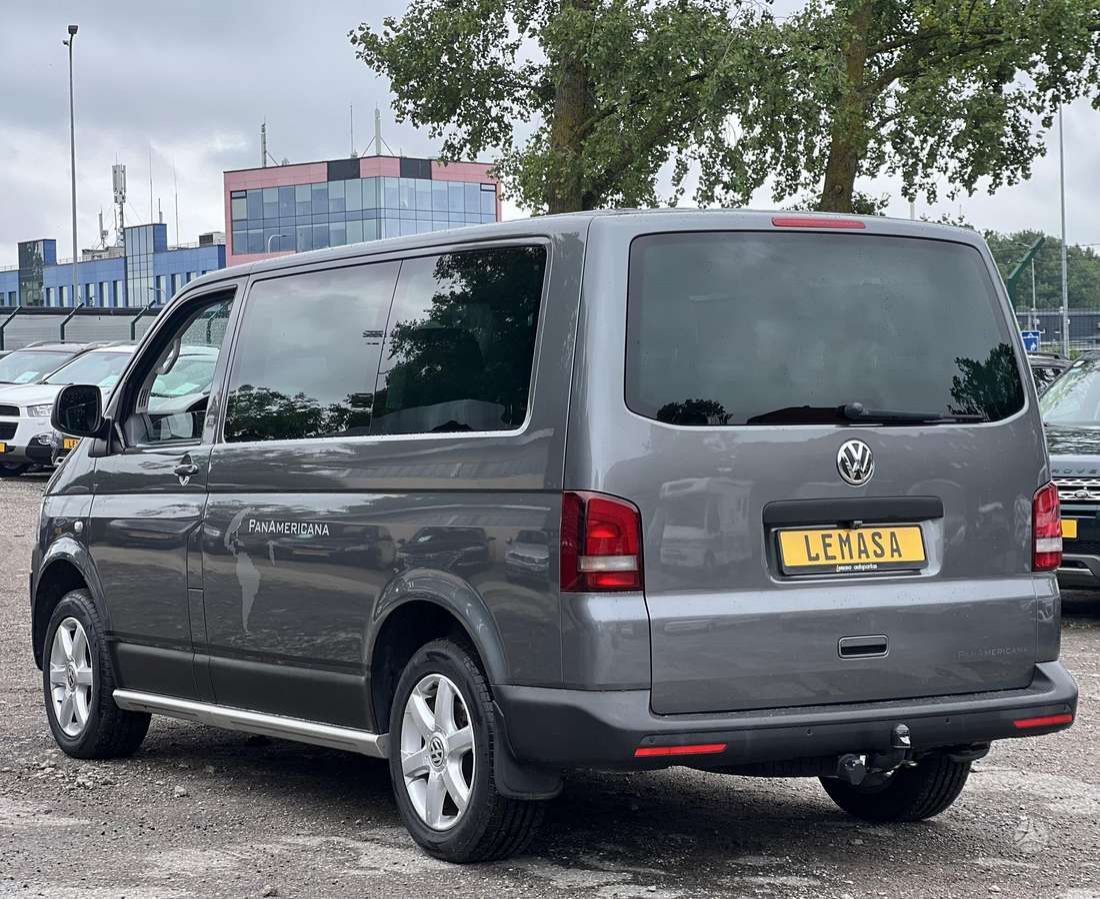 Volkswagen Multivan | 1