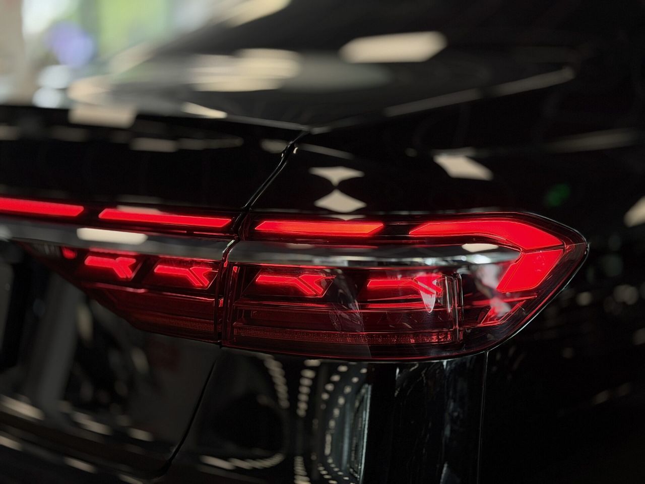 Audi A8 | 6