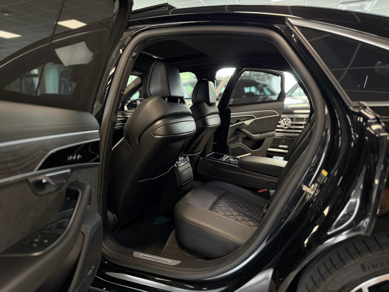Audi A8 | 8