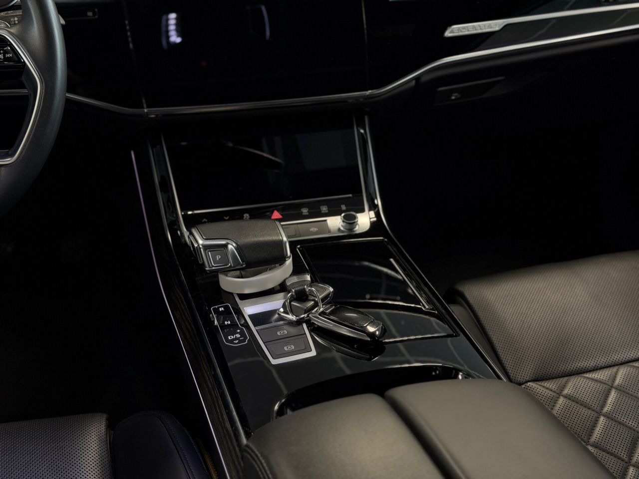 Audi A8 | 11