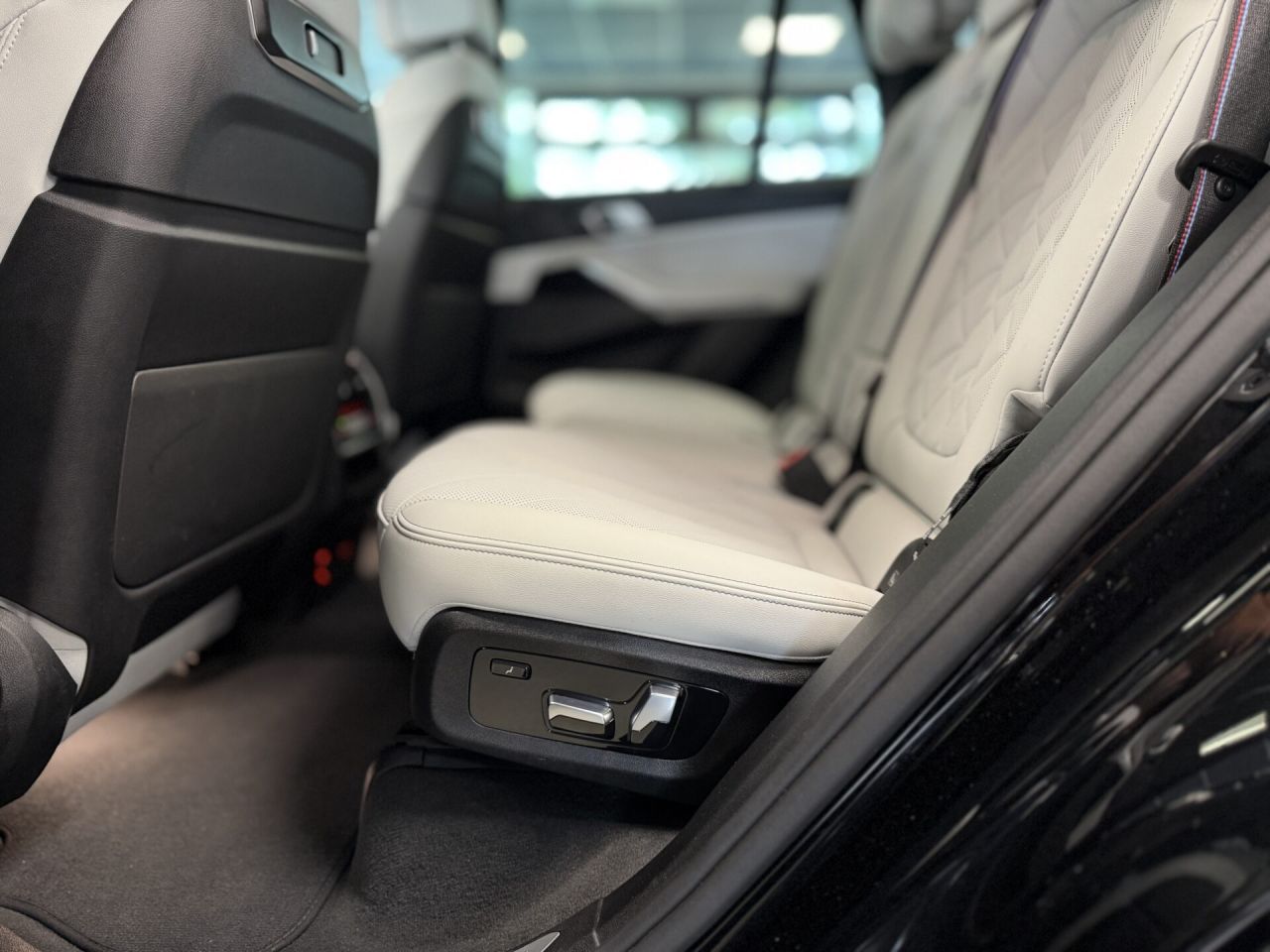 BMW X5 | 32