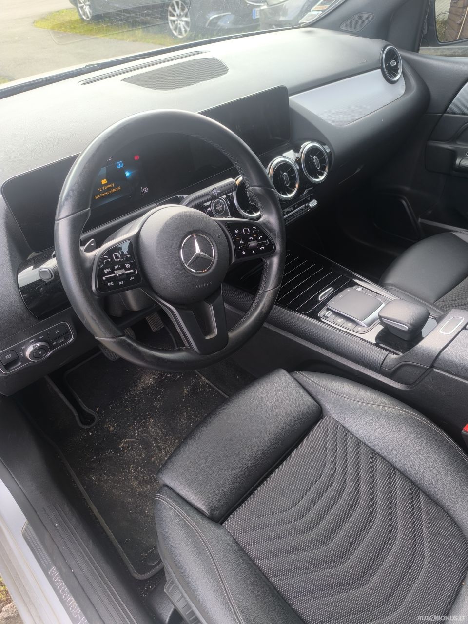 Mercedes-Benz B180 | 1