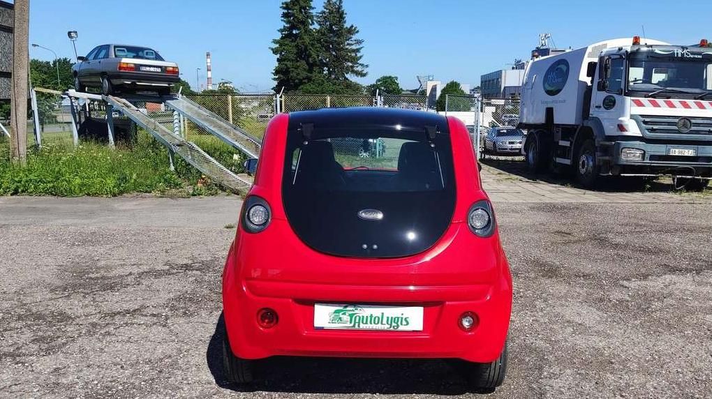 Microcar DUE | 9