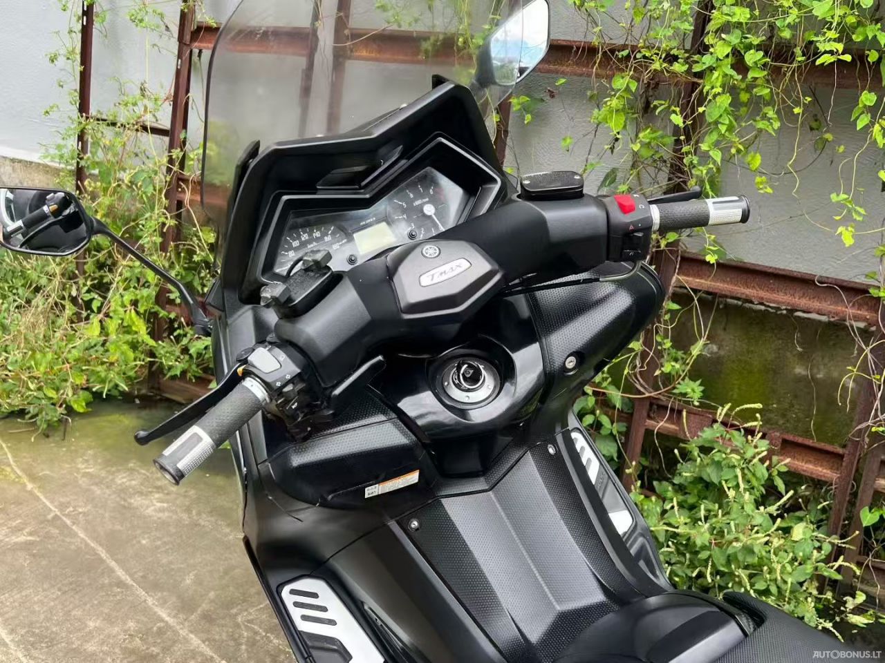 Yamaha T-Max, Мопед/моторолер | 1