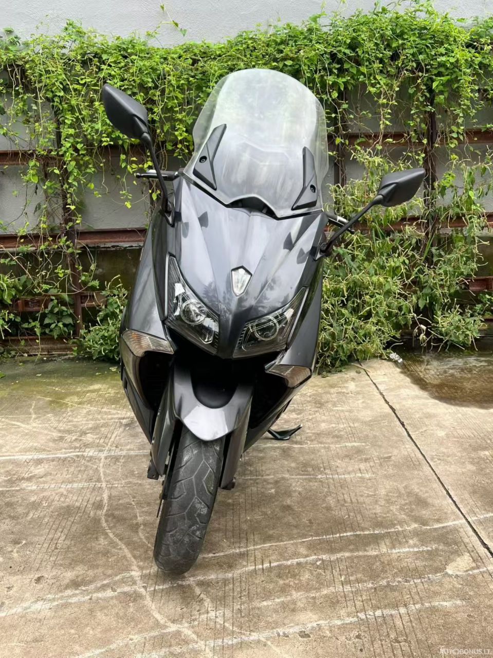 Yamaha T-Max, Мопед/моторолер | 2