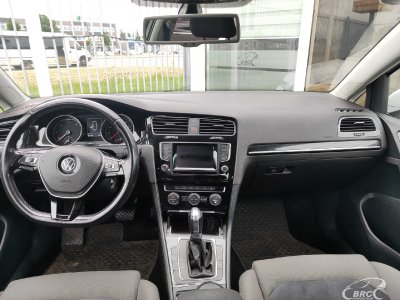 Volkswagen Golf | 3
