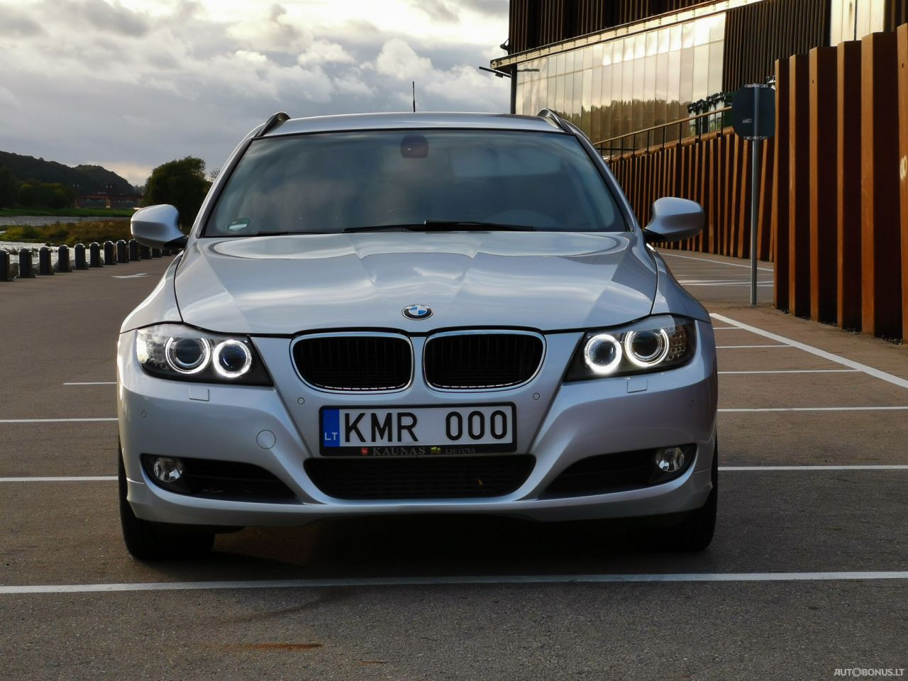 BMW 320 | 6