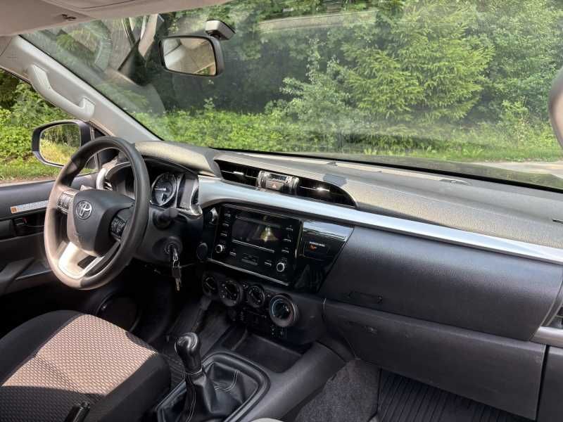 Toyota Hilux | 6