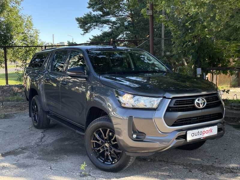 Toyota Hilux | 3