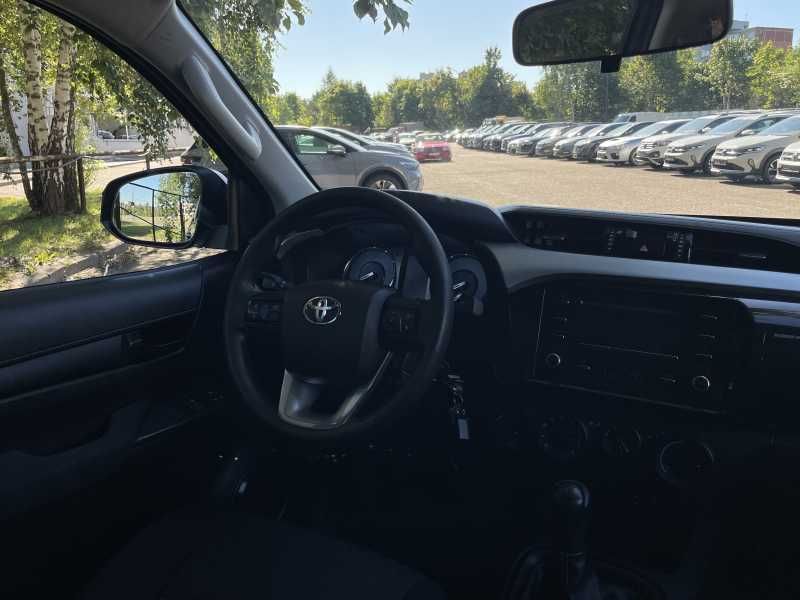 Toyota Hilux | 11