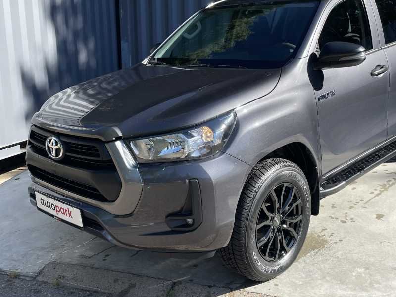 Toyota Hilux | 1